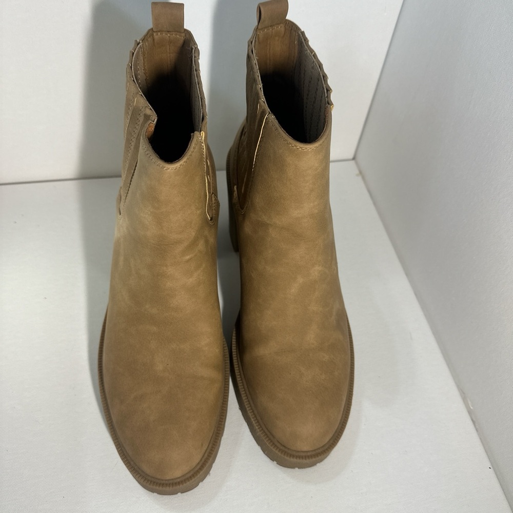 Xappeal Tan Ankle Boots